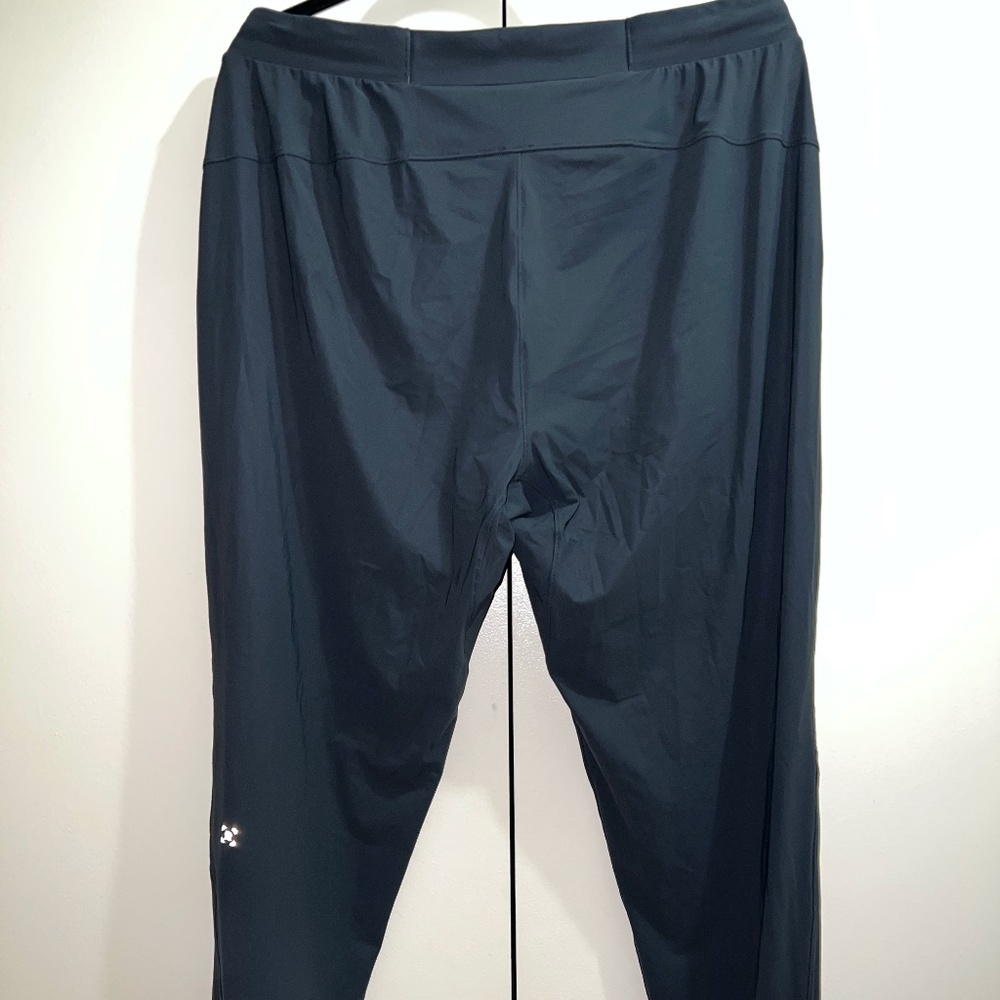 Lululemon Men's Surge Joggers Grey, Large